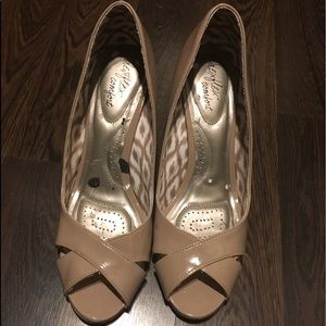 Women wedge shoes